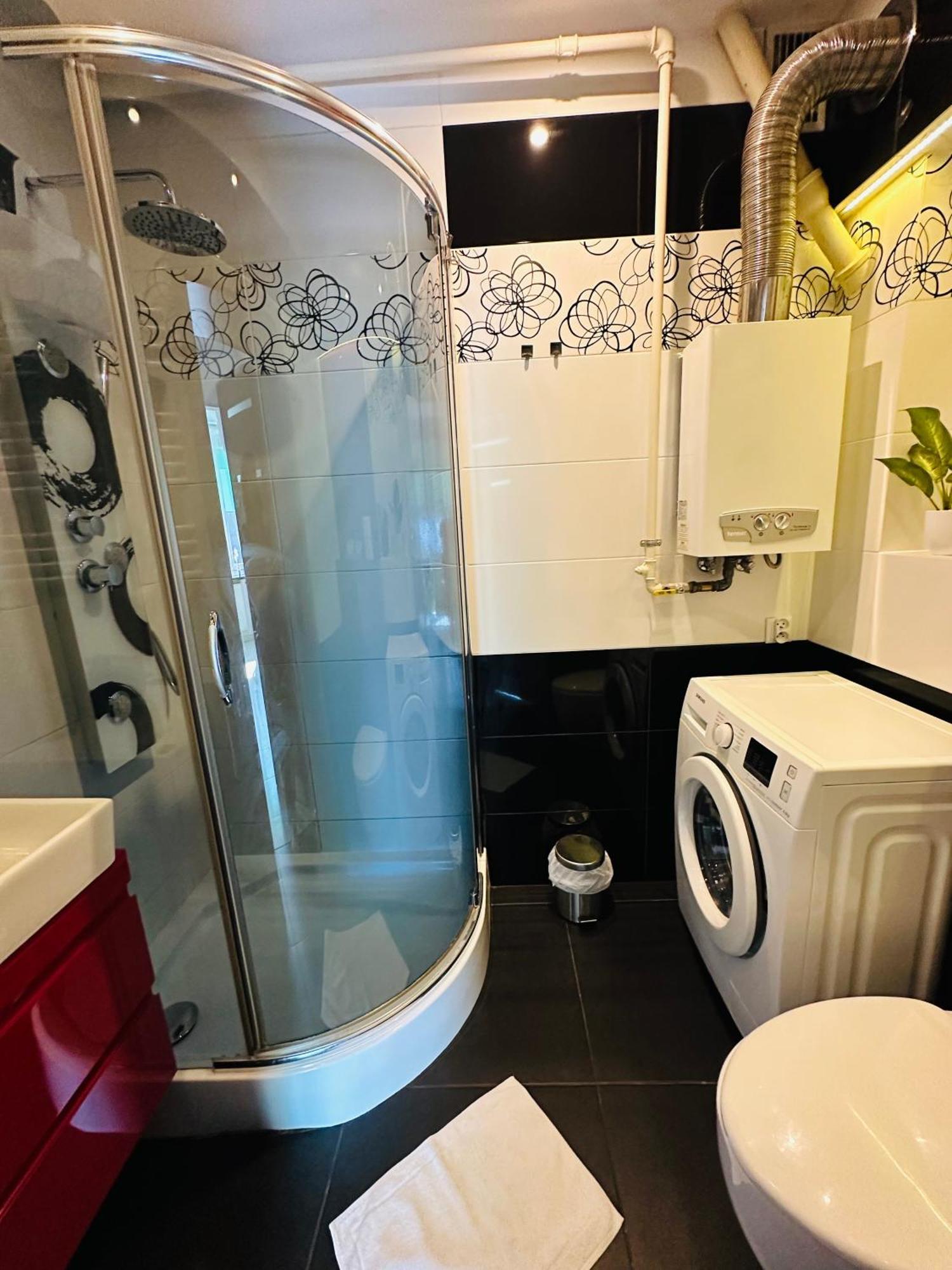 City Apartment Czestochowa Centrum 2-Bedroom מראה חיצוני תמונה