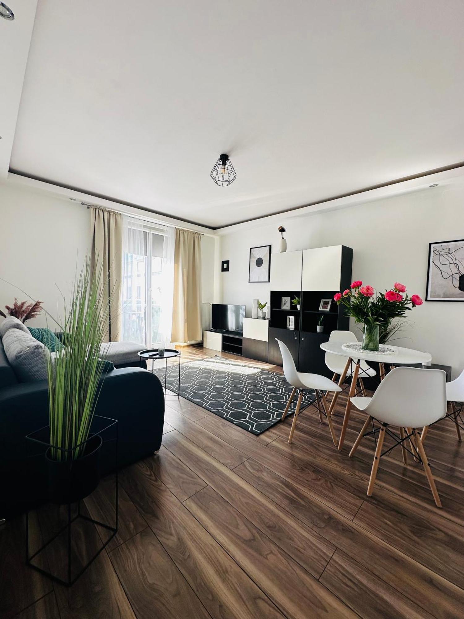 City Apartment Czestochowa Centrum 2-Bedroom מראה חיצוני תמונה